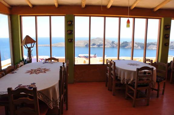O restaurante que a Ana havia almoçado há sete anos, na isla del Sol, no lago Titicaca, na Bolívia